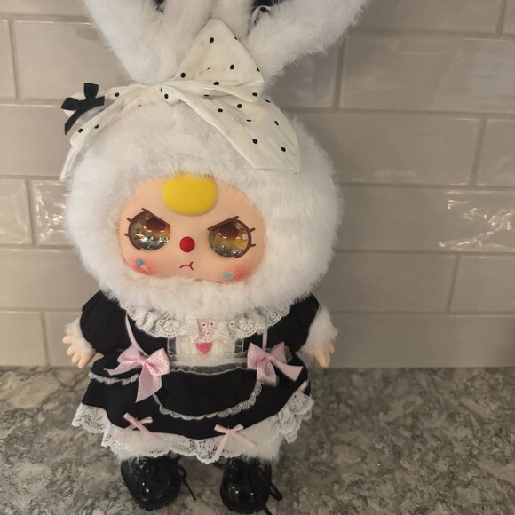 Lolita - Picture 1 of 7